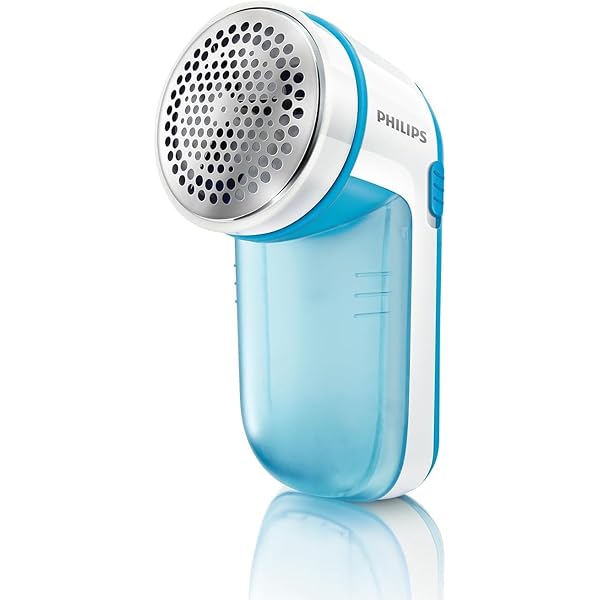 Philips Fabric Shaver, Removes Fabric Pills, Suitable for All Garments, Large Blade Surface, Cleaning Brush, Includes Batteries, Blue (GC026/00)